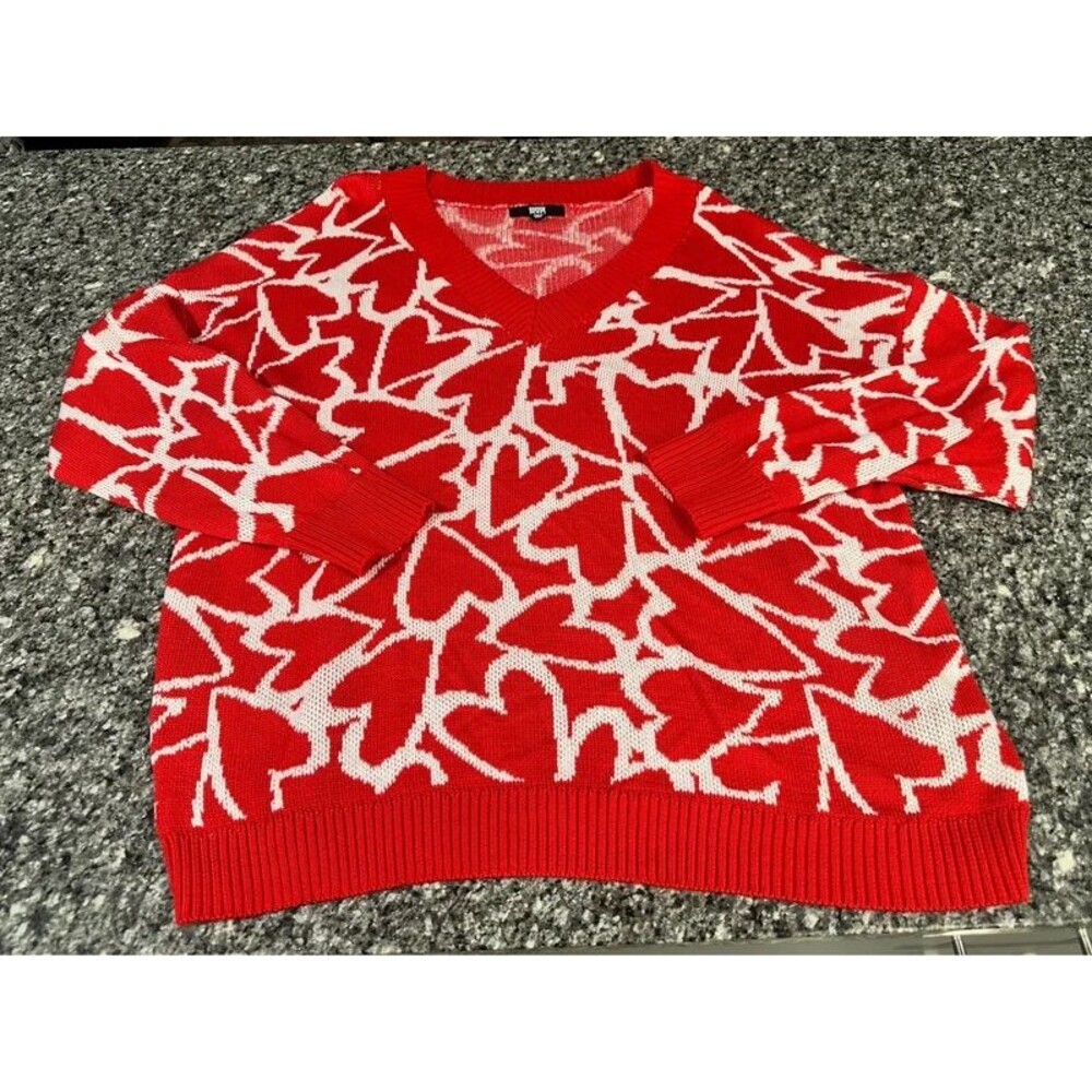 Madden NYC Women’s XXL Red White Heart Print V-Neck Pullover Sweater